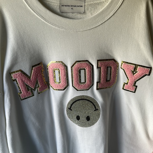 Sweatshirt - Picture 2 of 3